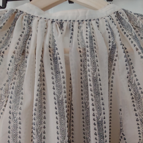 EUC Plus Size Lucky Brand Sheer Button Front Geo Stripe Poet Blouse – Size 1X - Picture 14 of 14